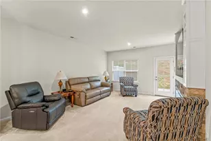 120 Dana Dr, Nottingham, PA 15330 - Photo 14