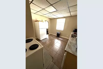 719 Spruce Ave, Sharon, PA 16146 - Photo 2