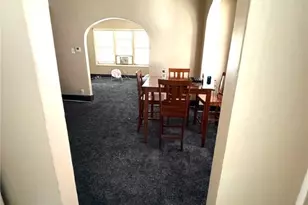 719 Spruce Ave, Sharon, PA 16146 - Photo 4