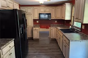 470 Donohoe Rd, Hempfield Township, PA 15601 - Photo 20