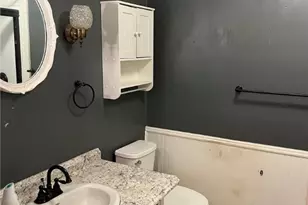 470 Donohoe Rd, Hempfield Township, PA 15601 - Photo 8