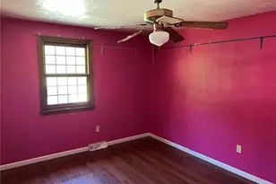 470 Donohoe Rd, Hempfield Township, PA 15601 - Photo 10