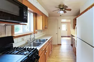 454 Marta Dr, Pittsburgh, PA 15236 - Photo 6