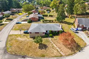 2 Sedum Dr, Pittsburgh, PA 15209 - Photo 2