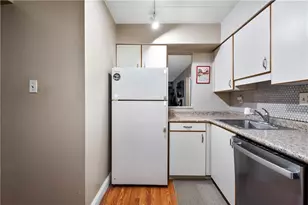 2034 Swallow Hill Rd, Scott Township, PA 15220 - Photo 12