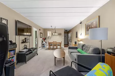 2034 Swallow Hill Rd #302, Scott Township, PA 15220 - Photo 6