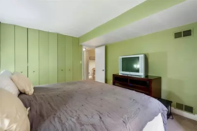 2034 Swallow Hill Rd #302, Scott Township, PA 15220 - Photo 14