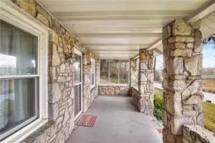 3771 Glades Pike Rd, Somerset Township, PA 15501 - Photo 8