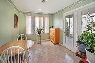 218 Stoneybrook Dr, Jefferson Township, PA 16023 - Photo 12