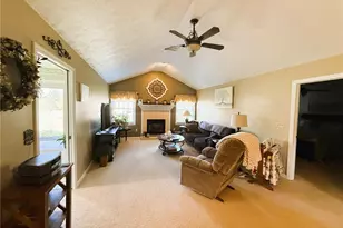 218 Stoneybrook Dr, Jefferson Township, PA 16023 - Photo 8