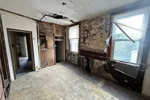 208 Delp St, Pittsburgh, PA 15202 - Photo 8
