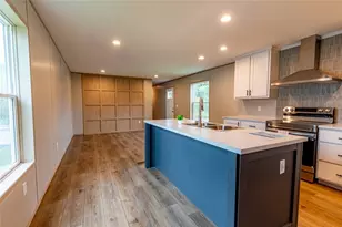 1406 A Hidden Valley Dr, Robinson Twp, PA 15019 - Photo 6