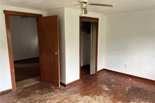 1008 1/2 Gaskill Ave, Jeannette, PA 15644 - Photo 18