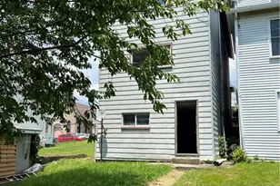 1008 1/2 Gaskill Ave, Jeannette, PA 15644 - Photo 20