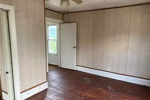 1008 1/2 Gaskill Ave, Jeannette, PA 15644 - Photo 12