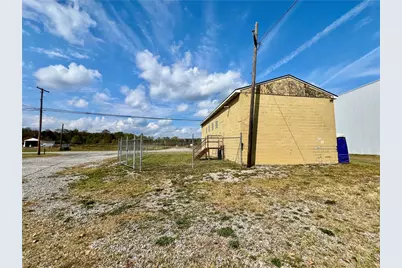 4772 Harlansburg Rd, Scott Township, PA 16057 - Photo 2