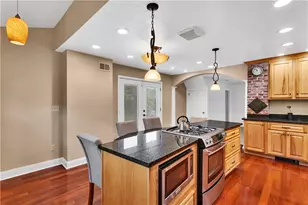 112 Seville, Ross Twp, PA 15214 - Photo 8