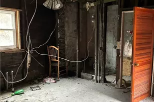 21 Mackey St, Pittsburgh, PA 15213 - Photo 4