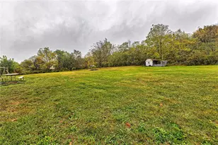 1347 Blaire Rd, Burrel-Blacklick, PA 15717 - Photo 22