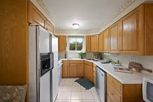 468 Lois Dr, Pittsburgh, PA 15236 - Photo 18