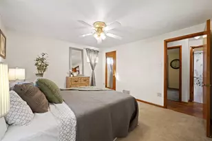 468 Lois Dr, Pittsburgh, PA 15236 - Photo 30