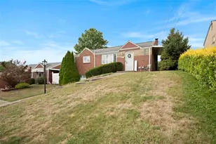 468 Lois Dr, Pittsburgh, PA 15236 - Photo 4