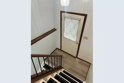 3101 Camberly Dr, Hampton, PA 15044 - Photo 2