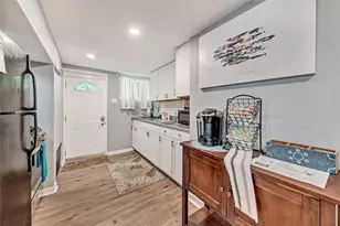 6206 Ira Way, Pittsburgh, PA 15217 - Photo 14