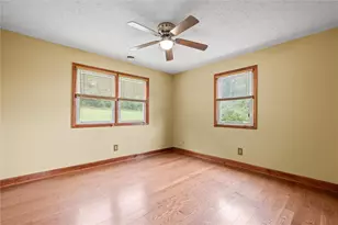 208 Republican Ln, White Township, PA 15701 - Photo 12