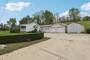 487 E Brady Rd, East Franklin Township, PA 16201 - Photo 6