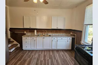 2212 Cronemeyer St, McKeesport, PA 15132 - Photo 4