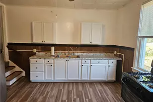 2212 Cronemeyer St, McKeesport, PA 15132 - Photo 4