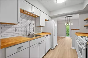 335 Forest Green Dr, Moon/Crescent Twp, PA 15108 - Photo 12