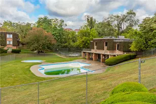 335 Forest Green Dr, Moon/Crescent Twp, PA 15108 - Photo 22