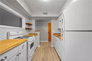 335 Forest Green Dr, Moon/Crescent Twp, PA 15108 - Photo 8