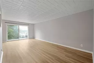 335 Forest Green Dr, Moon/Crescent Twp, PA 15108 - Photo 4