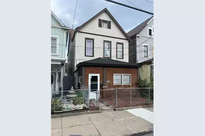213 Comrie Ave, Braddock, PA 15104 - Photo 2