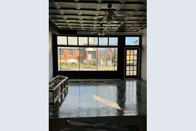 800 Wallace Avenue, Vandergrift, PA 15690 - Photo 18