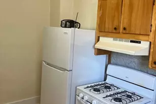 800 Wallace Ave, Vandergrift, PA 15690 - Photo 2