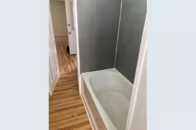 800 Wallace Avenue, Vandergrift, PA 15690 - Photo 10