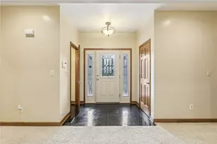 2210 Skyhill Rd, Mahoning Township, PA 16116 - Photo 6