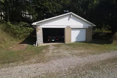 407 Lower Spring Ln, Centerville, PA 15358 - Photo 2