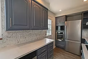 305 Prospect Cir, Lower Burrell, PA 15068 - Photo 4