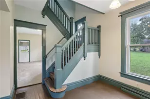 655 New Castle Ave, Sharon, PA 16146 - Photo 8