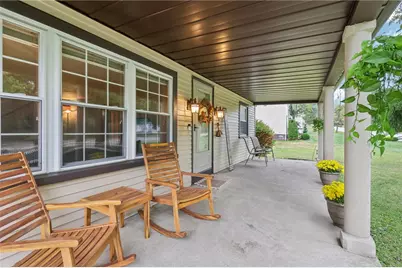 1426 Eastbrook Road, New Castle, PA 16101 - Photo 4