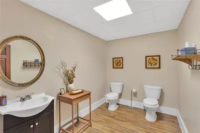 807 Ligonier St, Latrobe, PA 15650 - Photo 10