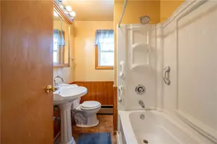 213 Chestnut St, Latrobe, PA 15650 - Photo 12