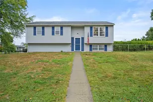 210 Wyndmere Dr, Cranberry Township, PA 16066 - Photo 1