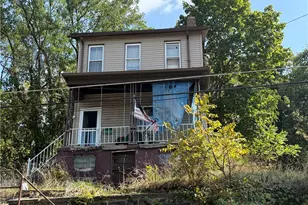 421 Belonda St, Pittsburgh, PA 15211 - Photo 2