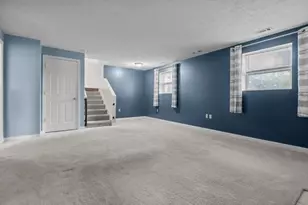 2432 W Hardies Rd, Hampton, PA 15044 - Photo 10